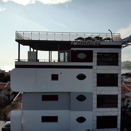 Compass Aparthotel Добра-Вода Экстерьер фото