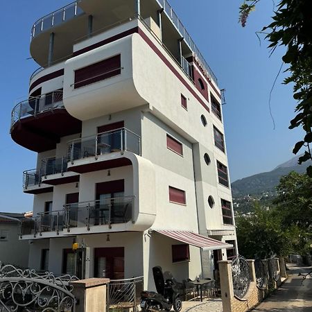 Compass Aparthotel Добра-Вода Экстерьер фото