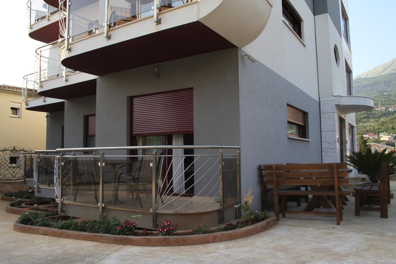 Compass Aparthotel Добра-Вода Экстерьер фото