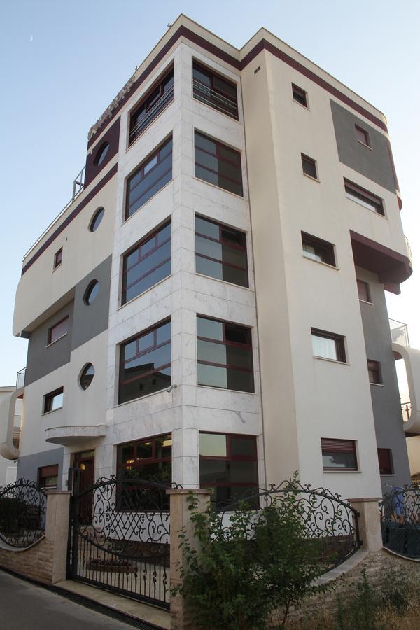 Compass Aparthotel Добра-Вода Экстерьер фото