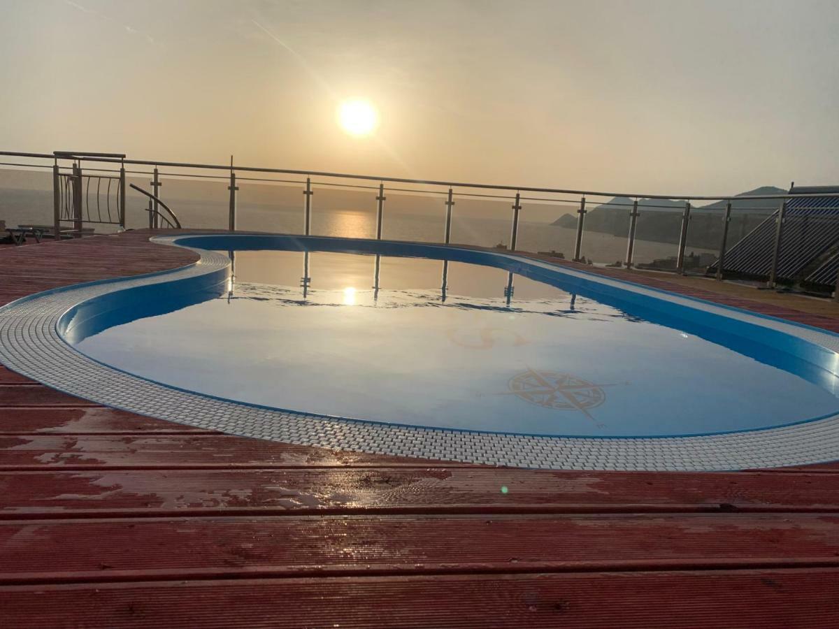Compass Aparthotel Добра-Вода Экстерьер фото